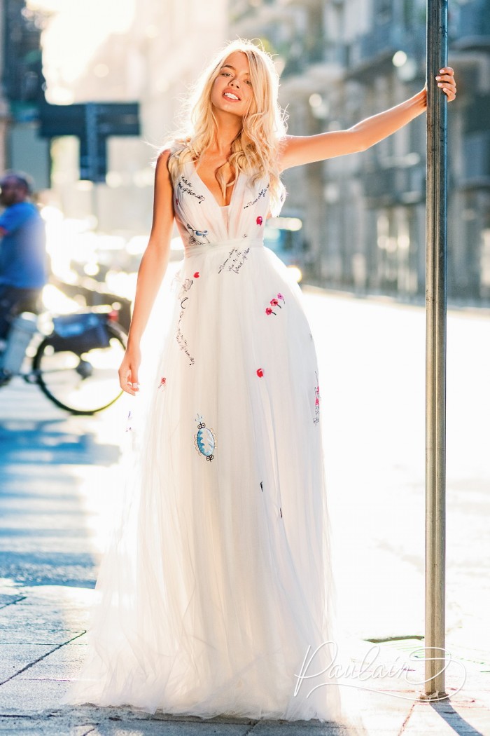 Light dress with a feminine silhouette and sophisticated details  - LOS ANGELES Maxi | Paulain
