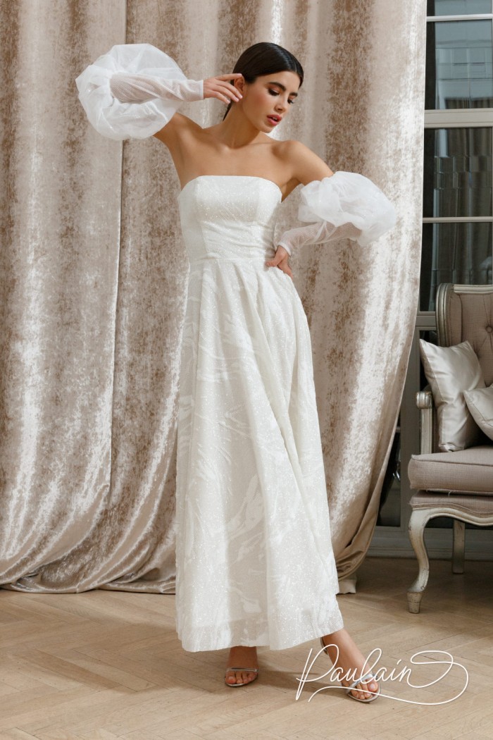 White dress with soft bodice and flared skirt plus detachable puff sleeves - MACKENZIE | Paulain
